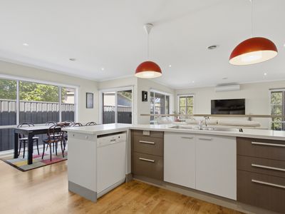 4B James Court, Sale