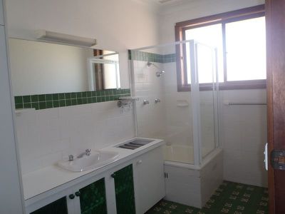 2 Keane Avenue, Dubbo