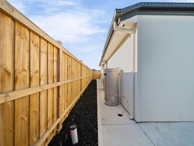 25 Camembert Loop, Donnybrook