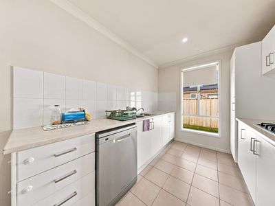 44A & 44B Madden Drive, Griffith