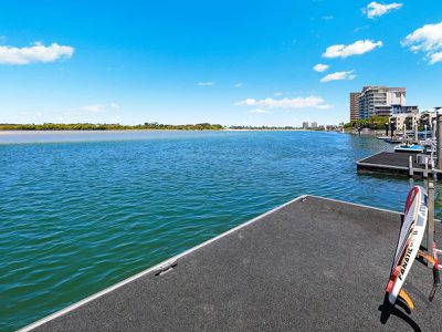 96 Duporth Avenue, Maroochydore