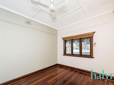 64 London Street, North Perth