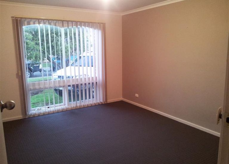 16 Beacon Crescent, Seaford