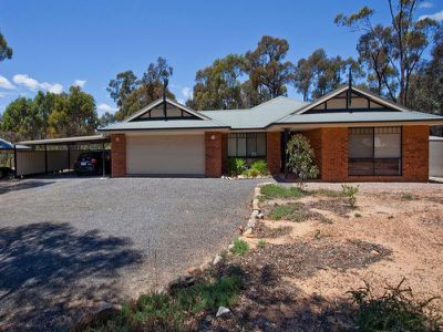 27 Braeside Drive, Junortoun