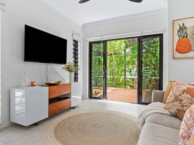 3  Eleanor Close, Mooroobool