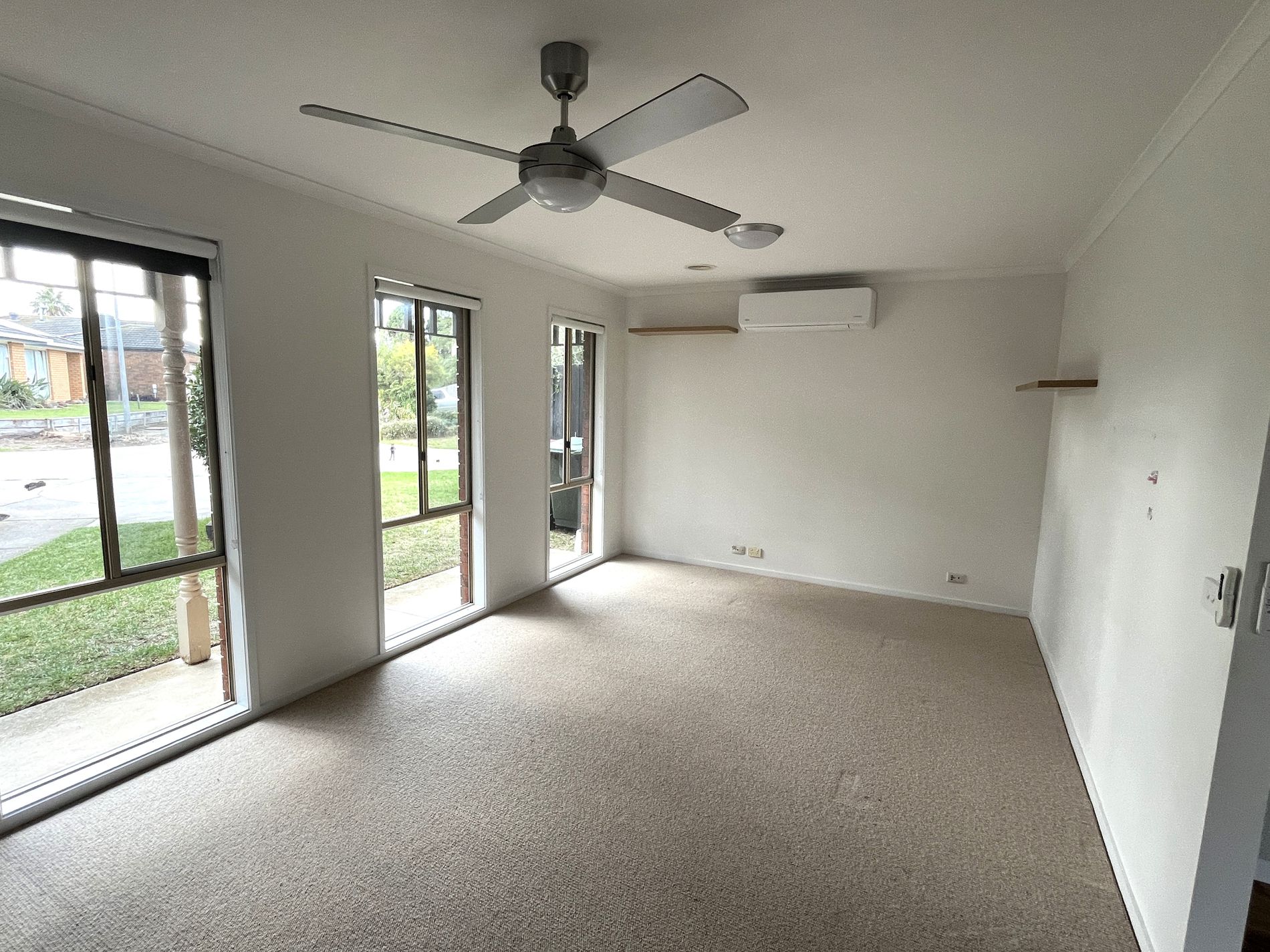 8 Trixia Place, Leopold