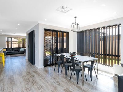 10 Tiru Close, Karlkurla