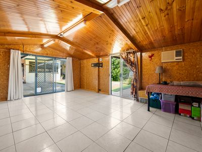 3 Kyarra Street , Taperoo