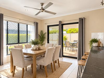 10 Richards Crescent, Rosebery