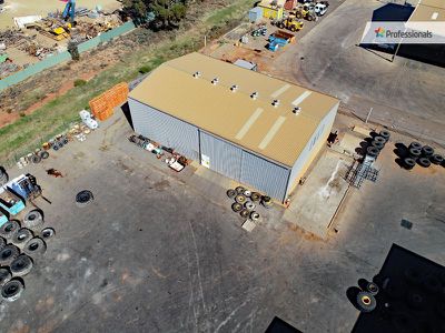 77 Craig Road, West Kalgoorlie