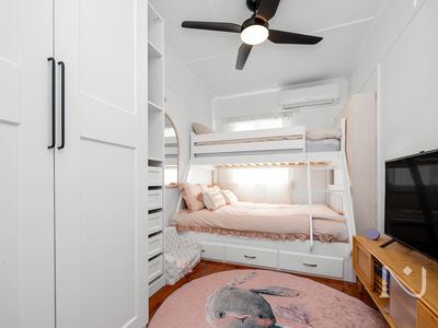 913 Samford Road, Keperra