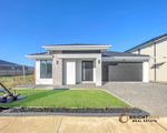 11 Gippsland Avenue, Clyde North