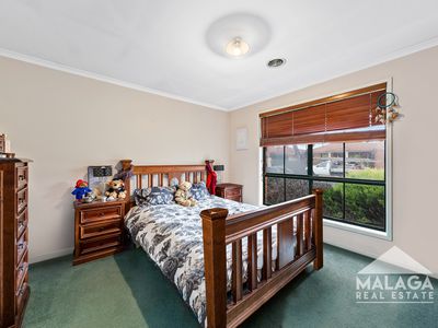 4 Taylors Court, Caroline Springs