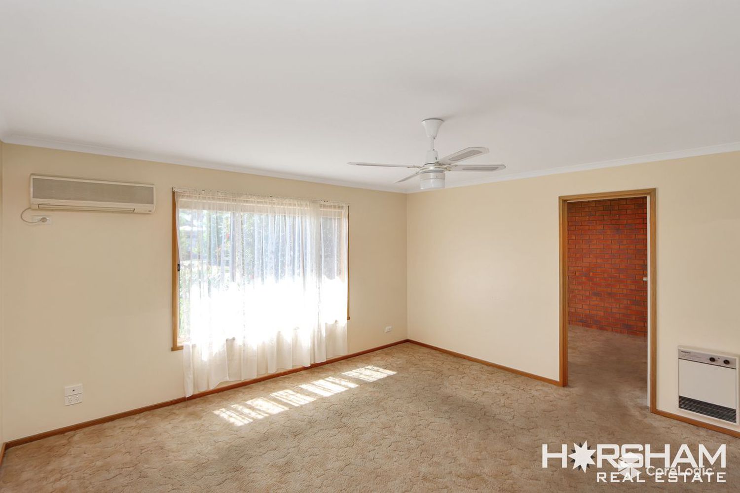 4 / 12 Remlaw Road, Horsham