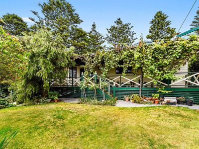 24 Railway Terrace, Beachport
