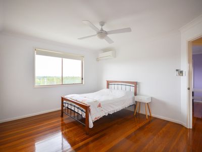 8 Dawson Court, Collingwood Park