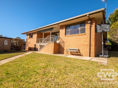 8 Cramsie Crescent, Glen Innes