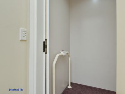 12 Lowe Street, Addington