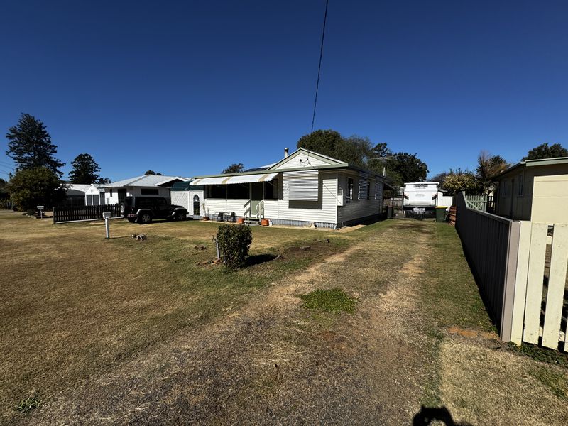 17 James Street, Kingaroy