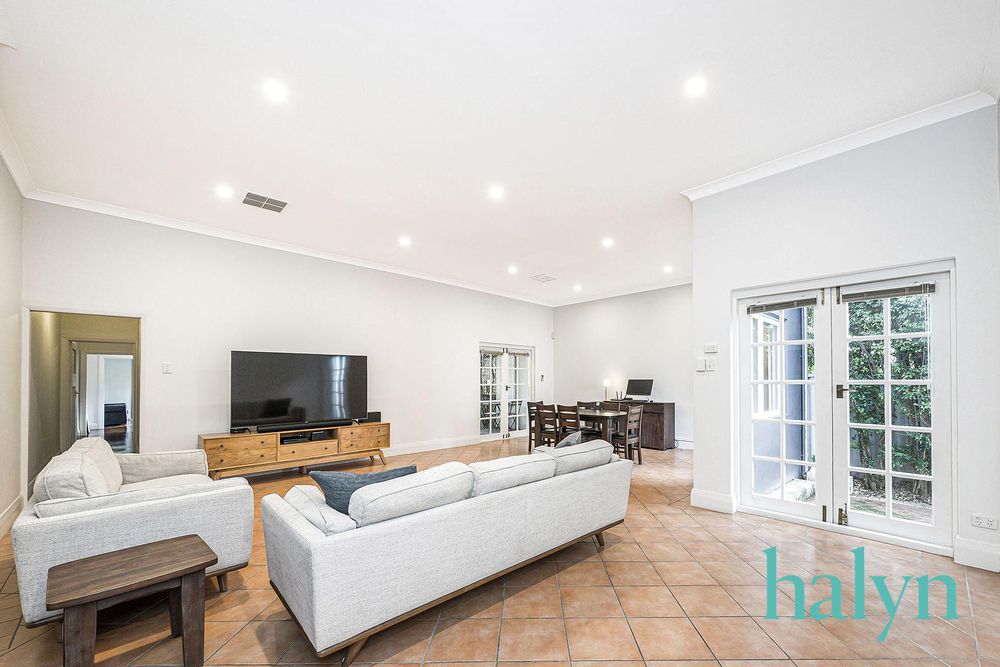 89 Scarborough Beach Road, Mount Hawthorn