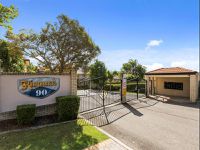 1 / 90  Oakleaf street, Eight Mile Plains