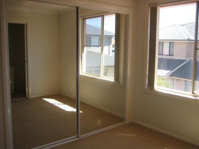 2 / 16 Seymour Drive, Flinders