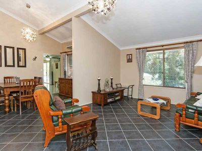 84 Bayley Road, Pine Mountain