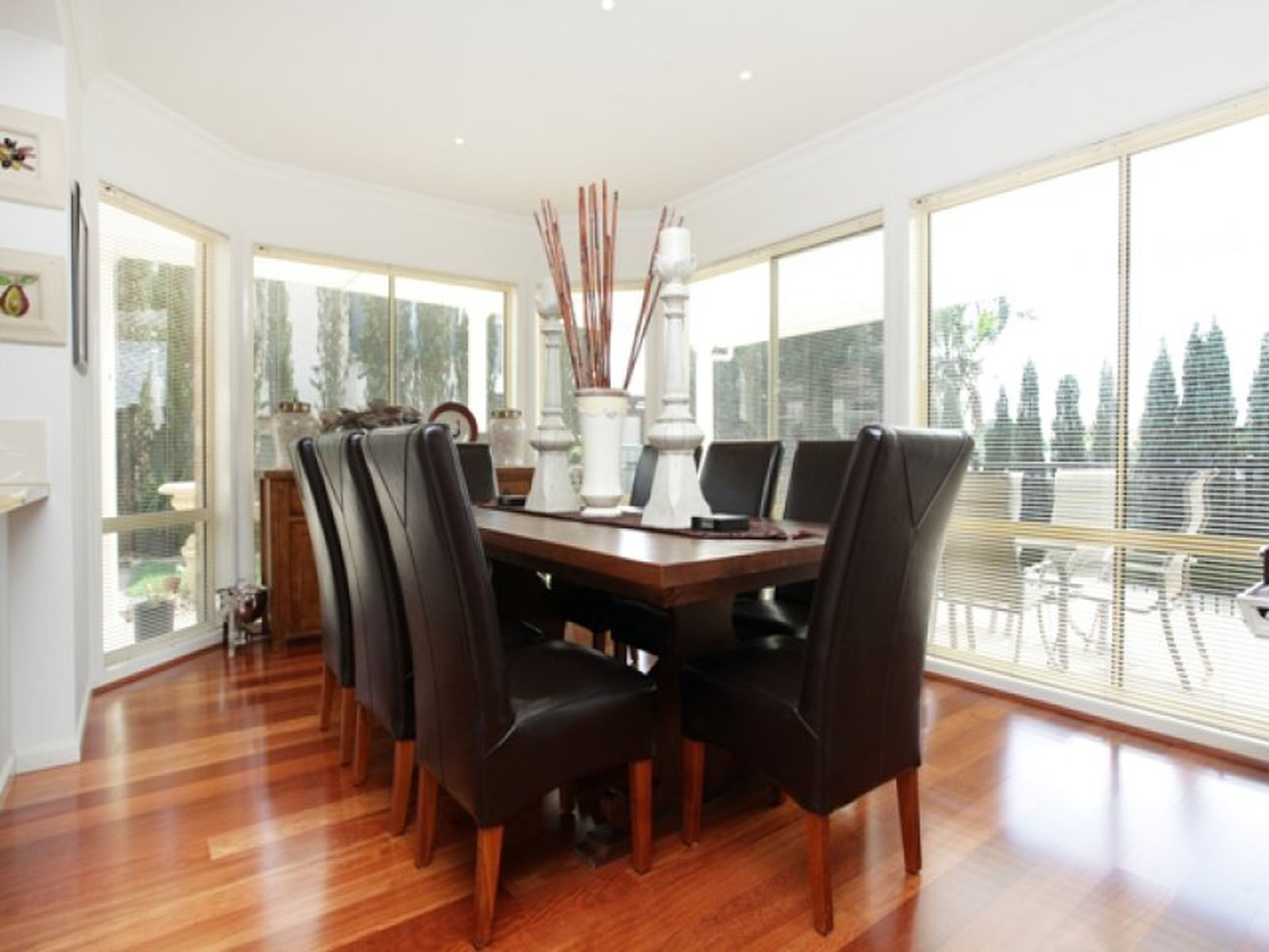 24 St Andrews Drive, GLENMORE PARK