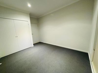 18 Pebble Road, Pakenham