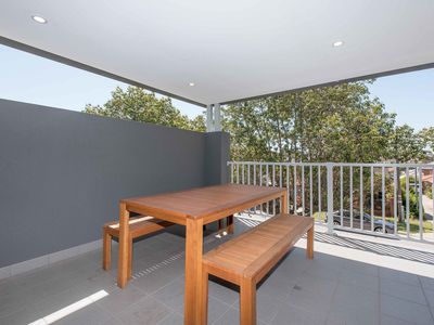4/164 Baden Street, Joondanna
