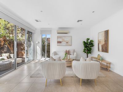 4 / 2 Bellairs Avenue, Seddon