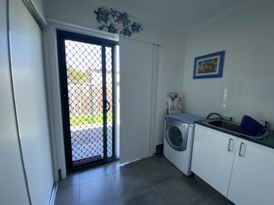8A Layde Court, Urangan