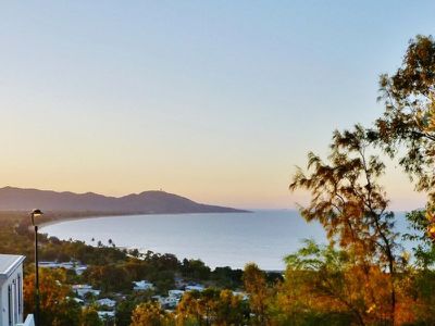 1 Seaview Court, Castle Hill