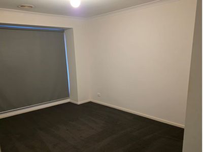 6 Chancellor Avenue, Werribee