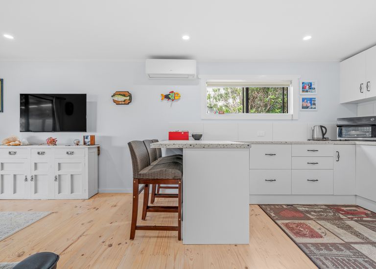 17 Beach Road, Portland