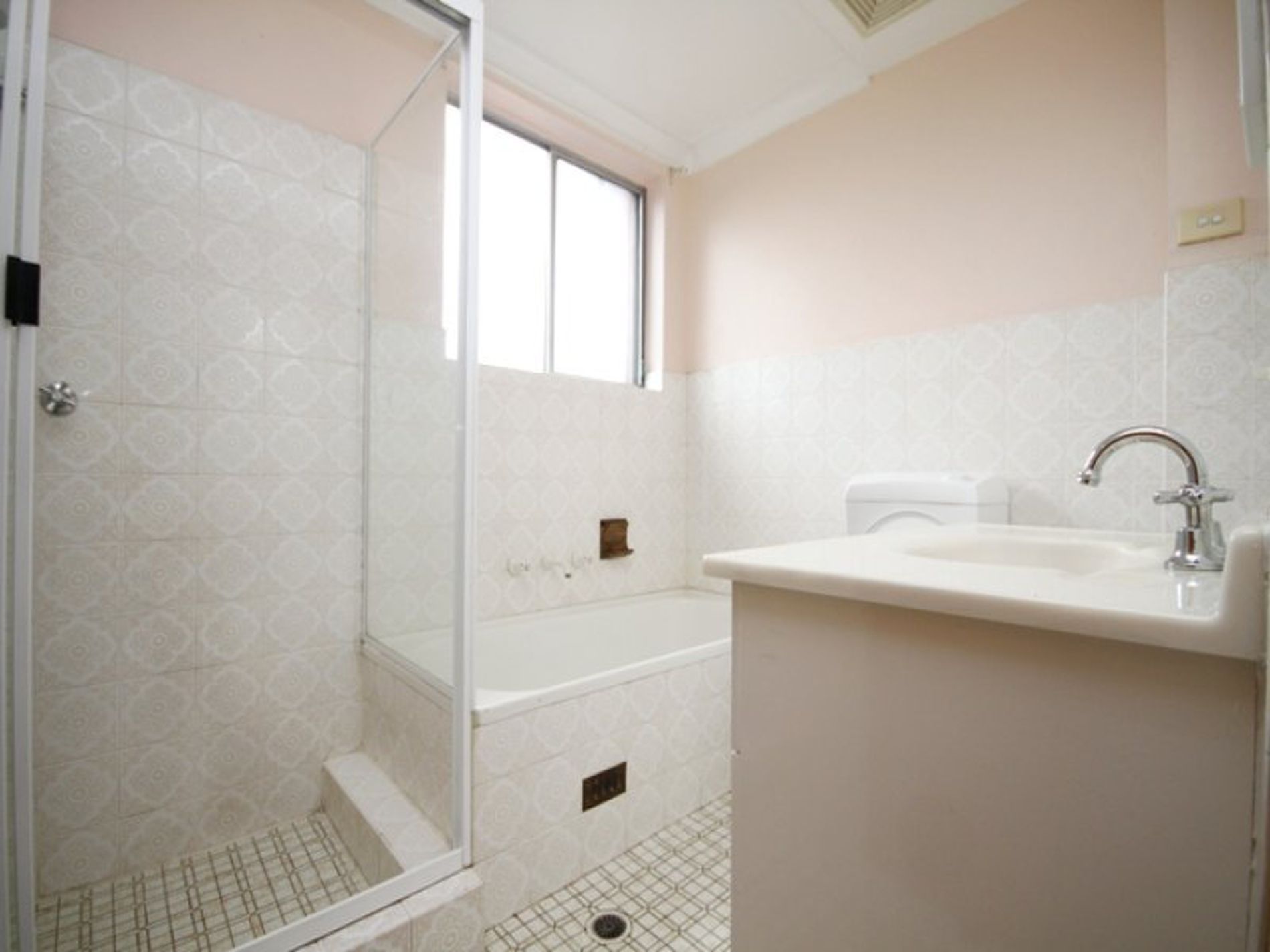 1 / 113 Yangoora Road, Lakemba