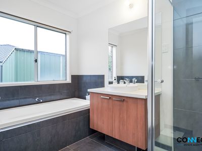 47 Stark Circuit, Cranbourne East