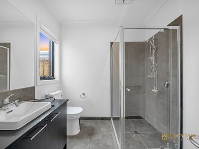 25 Farmington Road, Wyndham Vale
