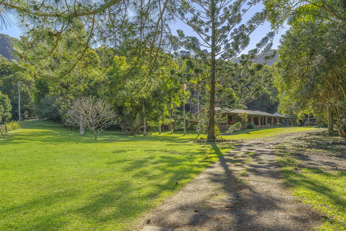 10 Estelle Road, Currumbin Valley