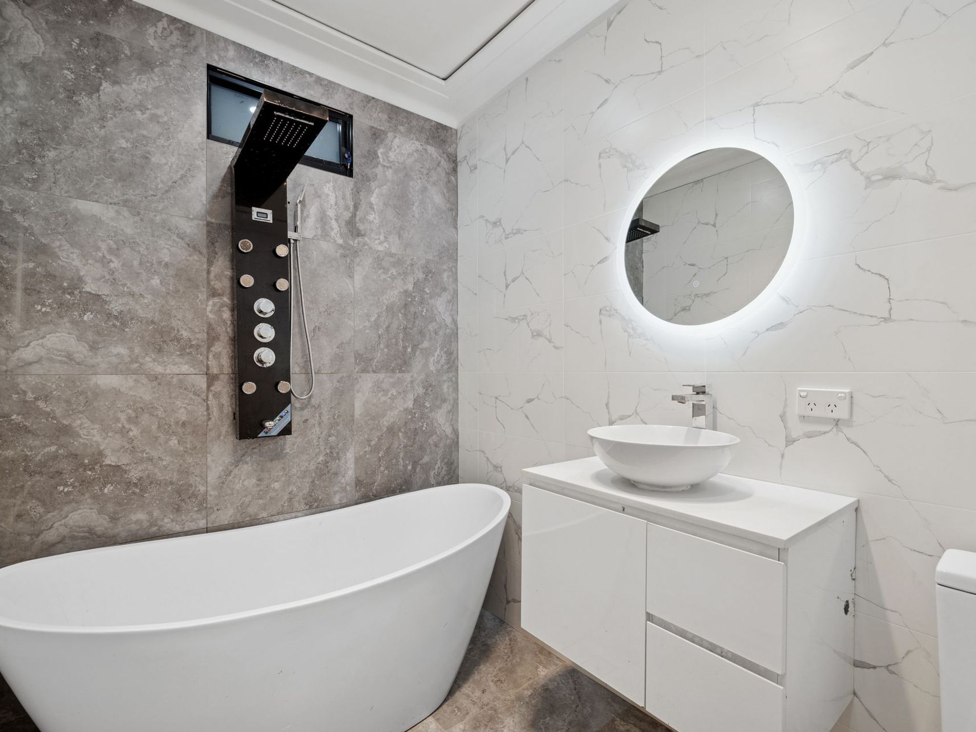 76 Stoney Creek Road, Beverly Hills