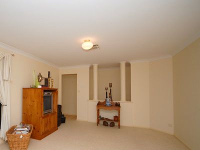 6 Oakmont Avenue, Dubbo