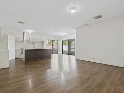 2 / 99 Manning Road, Manning