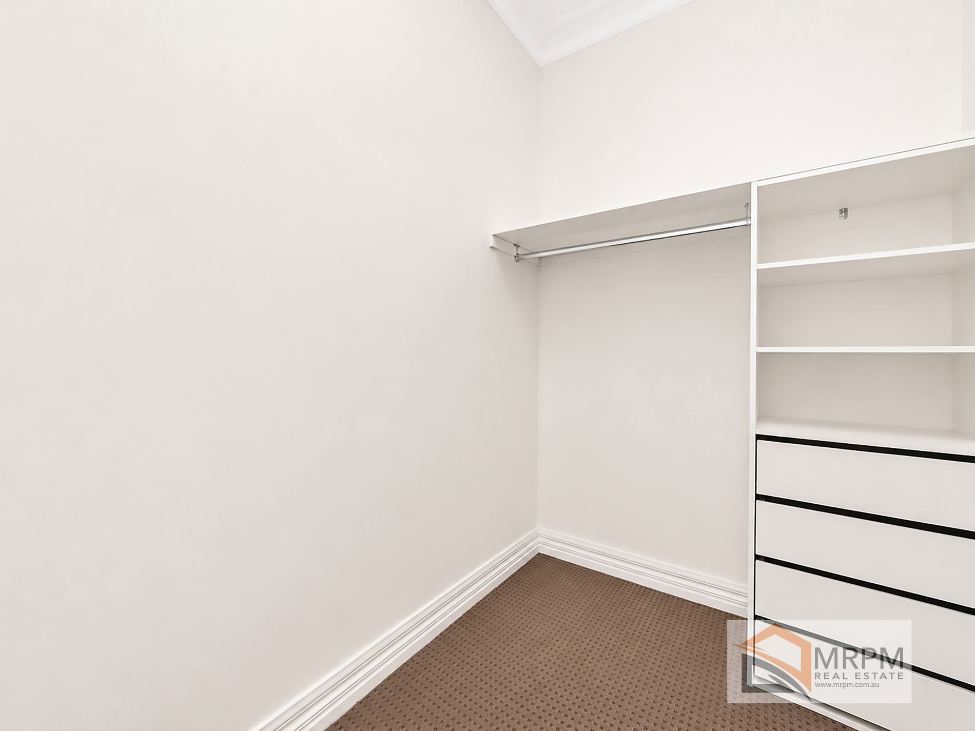 10 Hannah Avenue, Hillside