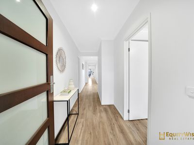 6 Firelight Drive, Tarneit