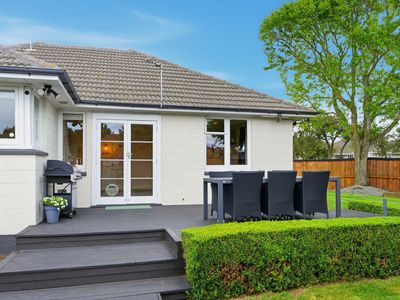 8 Dufek Crescent, Wigram