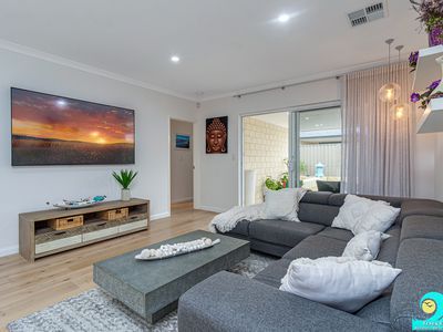 5 Chrysler Approach, Yanchep