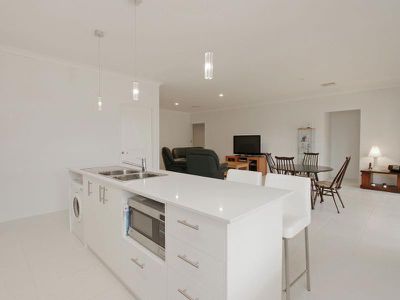 9 Lee-steere Crescent, Piara Waters
