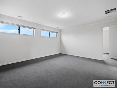 33 Burford Way, Cranbourne North