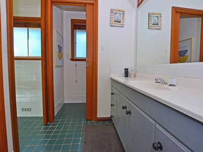 35 SHACKLETON STREET, Robertson