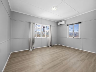 8 Lower Cross Street , Goodna